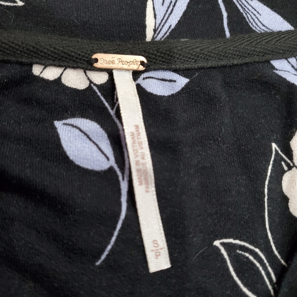 Free People Saturday Night Black Floral Print Long Sleeve Wrap Top in size small - Picture 5 of 7